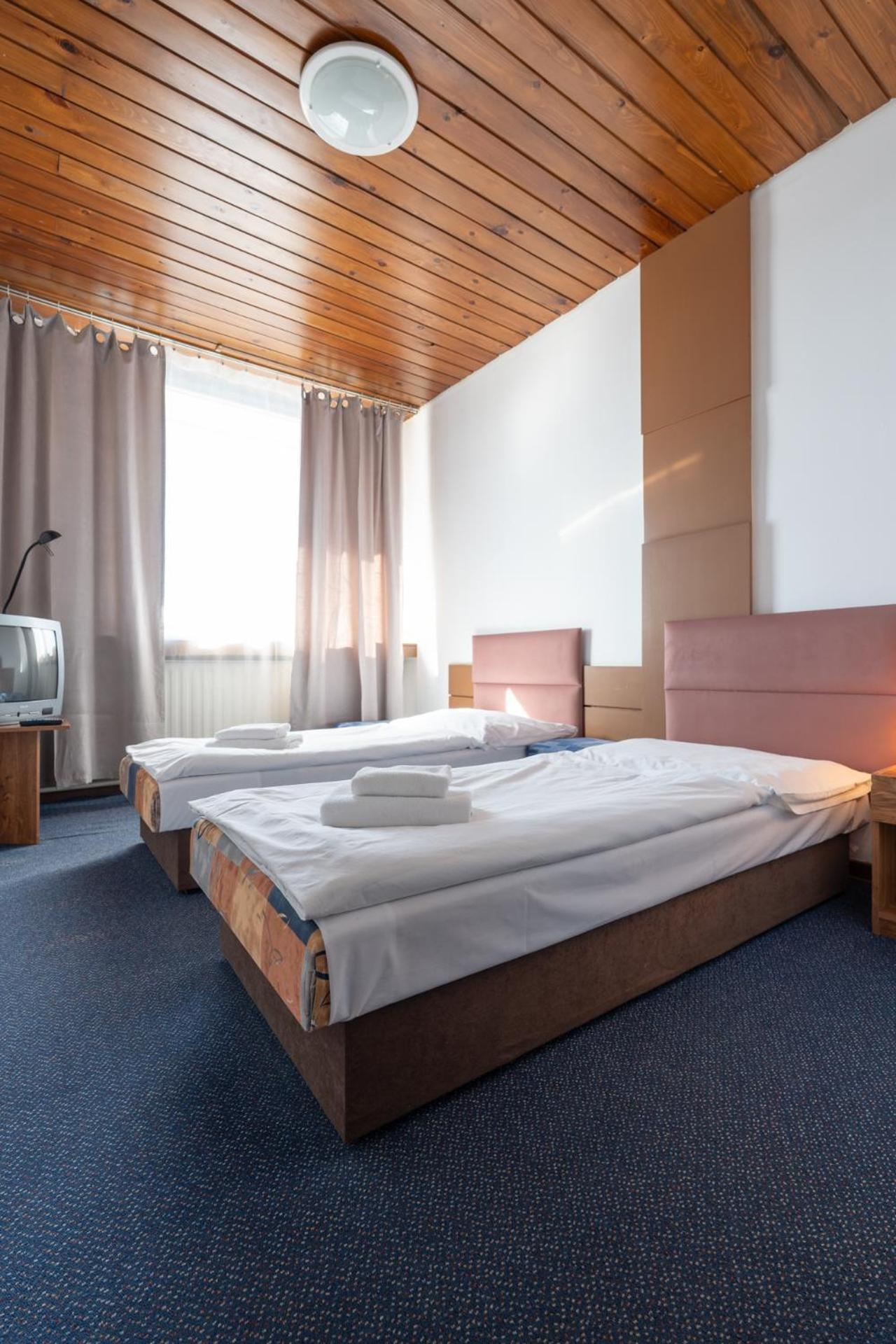 Hotel Slovakia Zilina Exterior photo
